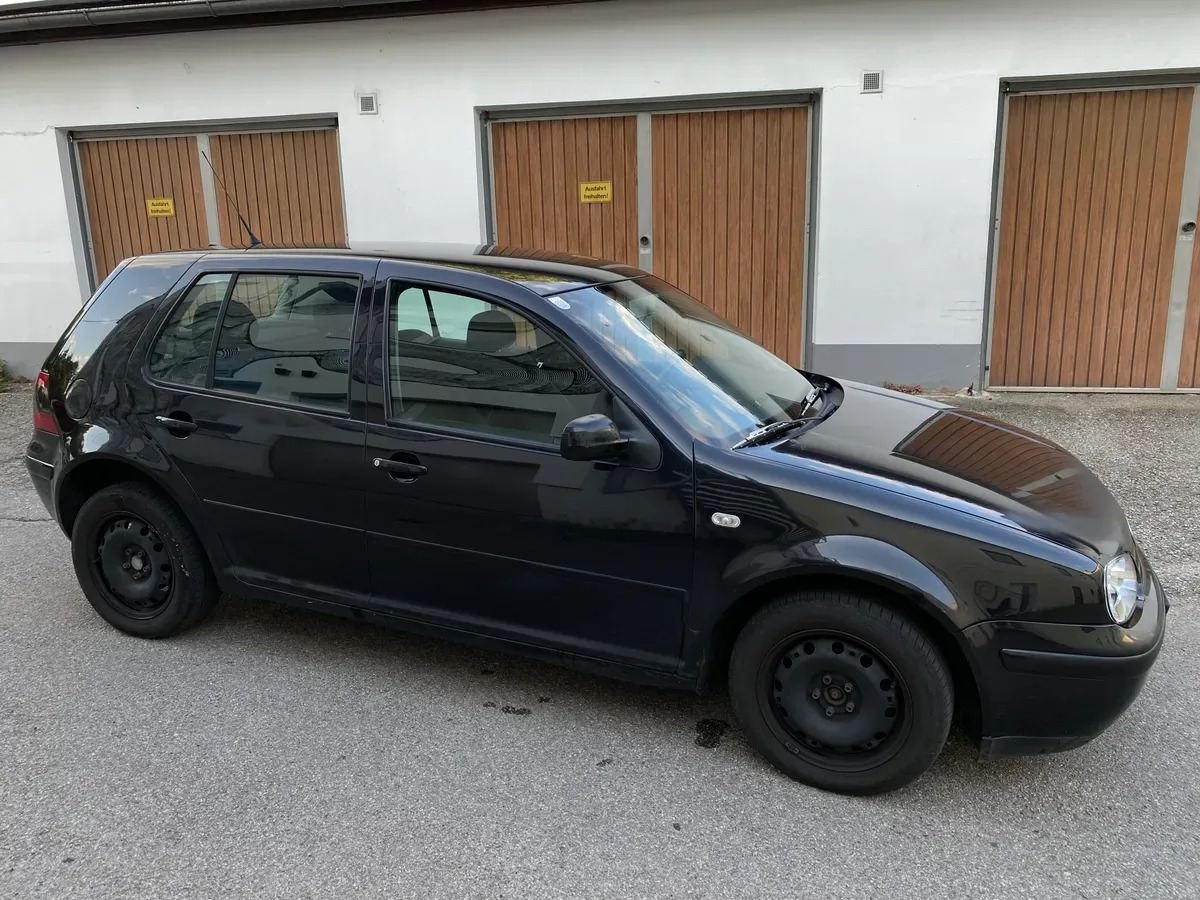 Volkswagen Golf 2001 photo 2