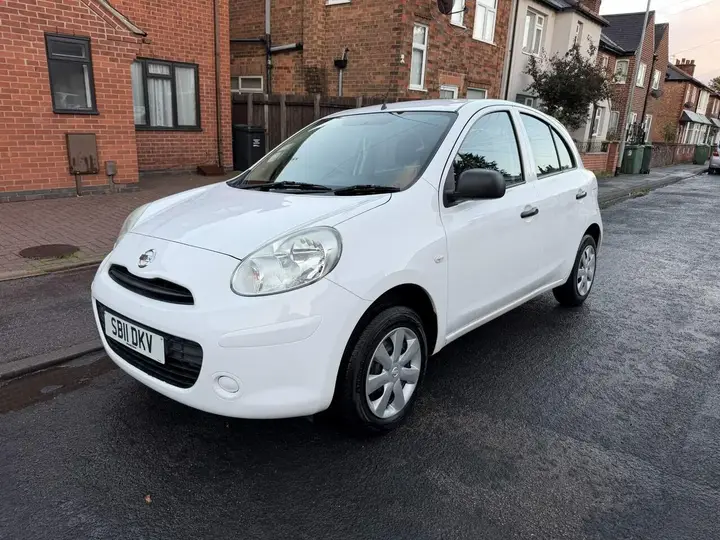 Nissan Micra 2011 photo 3