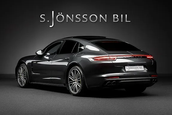 Porsche Panamera Turbo S 2018 photo 4