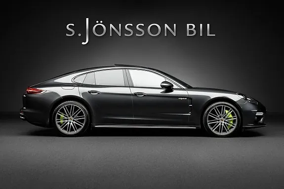 Porsche Panamera Turbo S 2018 photo 2