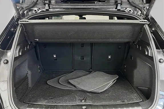 BMW Ix1 2025 photo 5