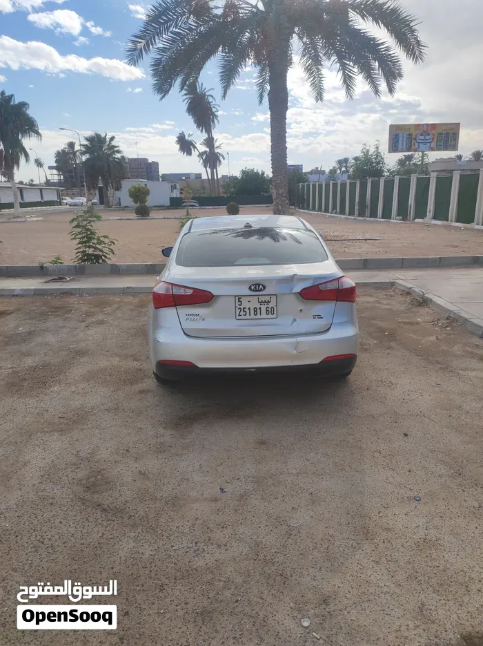 Kia Forte 2015 photo 2