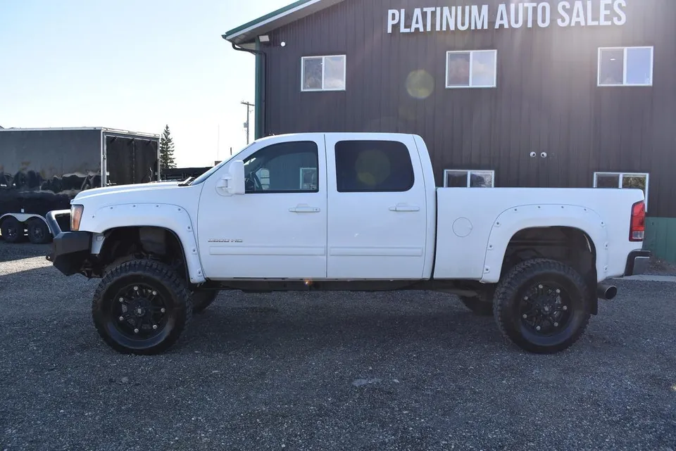 GMC Sierra 2500Hd 2012 photo 3