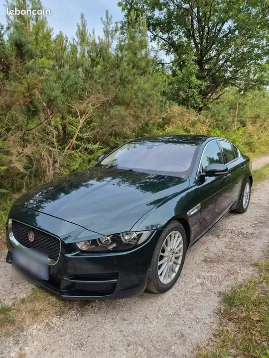 Jaguar Xe