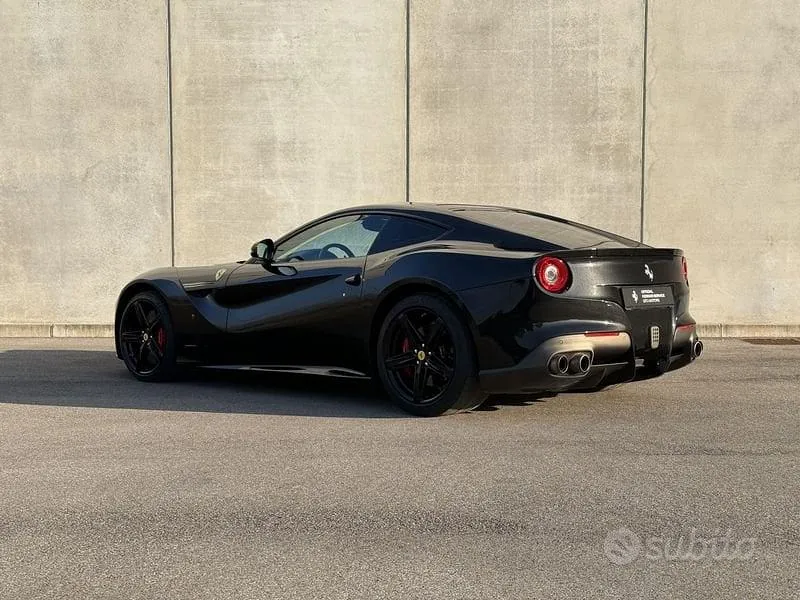 Ferrari F12 Berlinetta 2013 photo 4