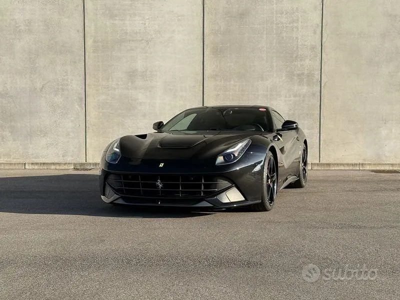 Ferrari F12 Berlinetta 2013 photo 3