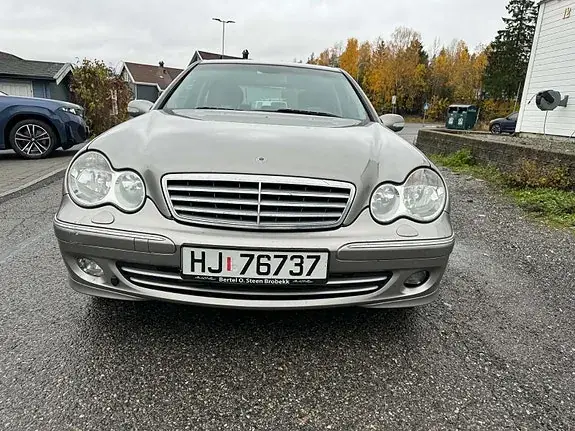 Mercedes-Benz C180