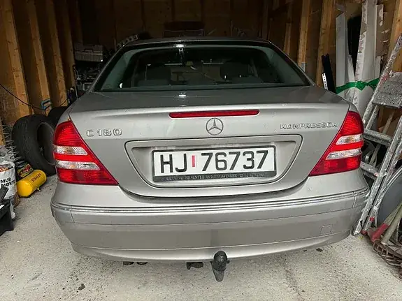 Mercedes-Benz C180 2005 photo 2