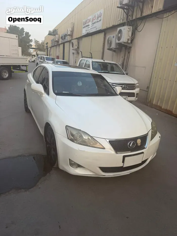 Lexus Is