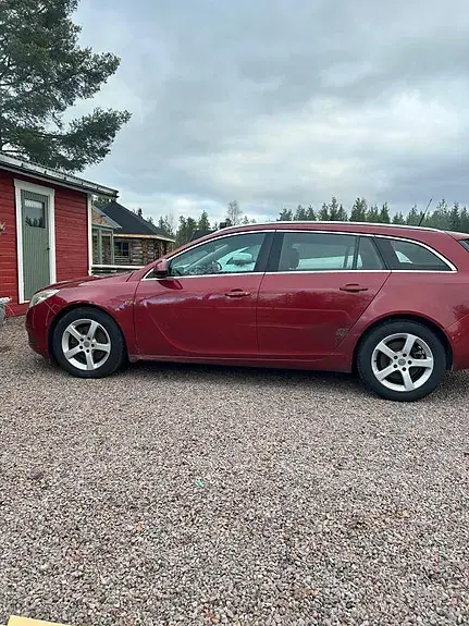 Opel Insignia 2010 photo 2