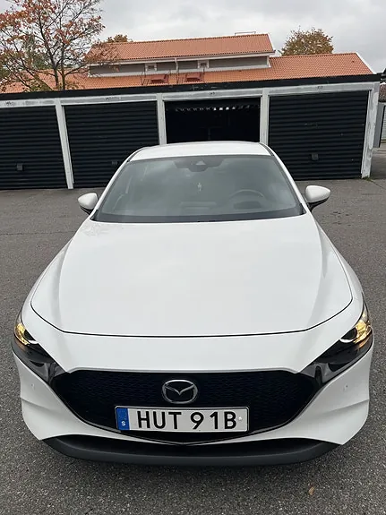 Mazda 3 2022 photo 2