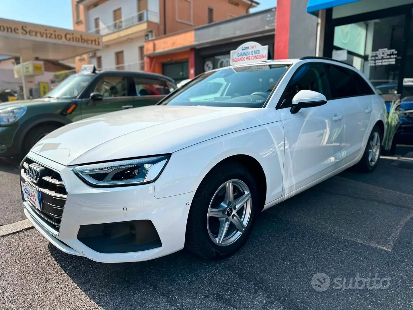 Audi A4 2021 photo 2