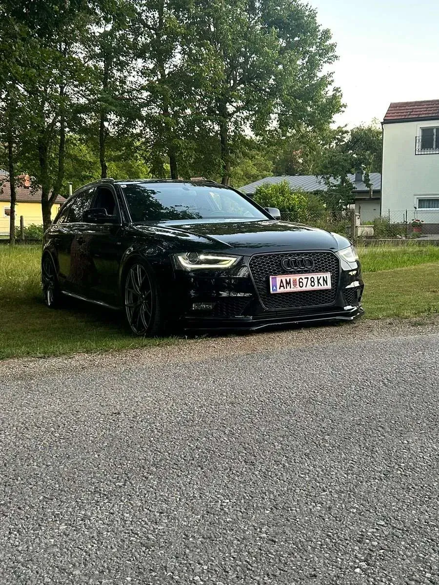 Audi A4 2012 photo 3
