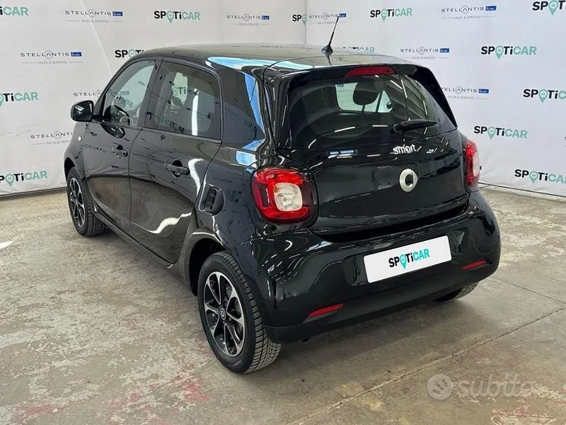 Smart Forfour 2019 photo 3