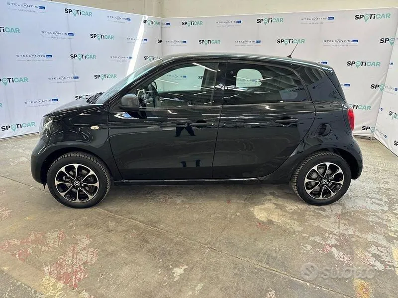 Smart Forfour 2019 photo 2