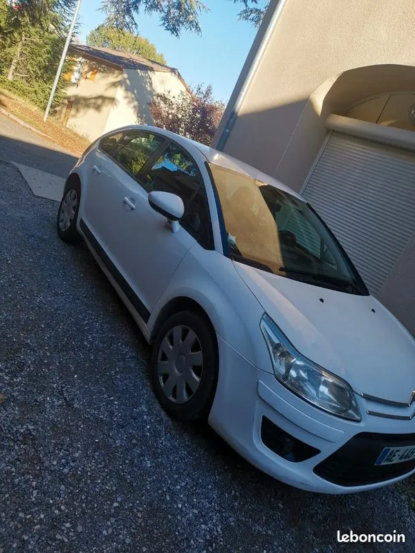 Citroen C4 2009 photo 2