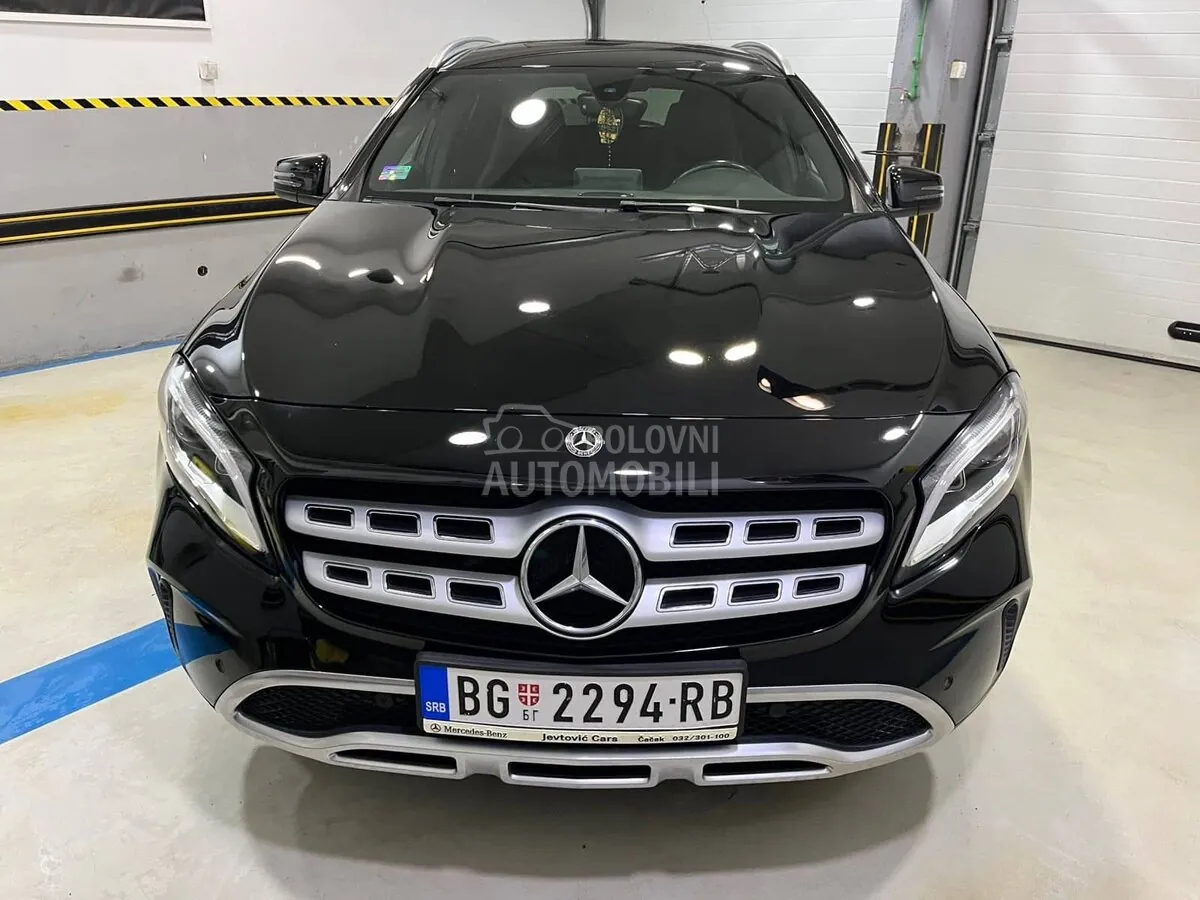 Mercedes-Benz Gla 180 2018 photo 2