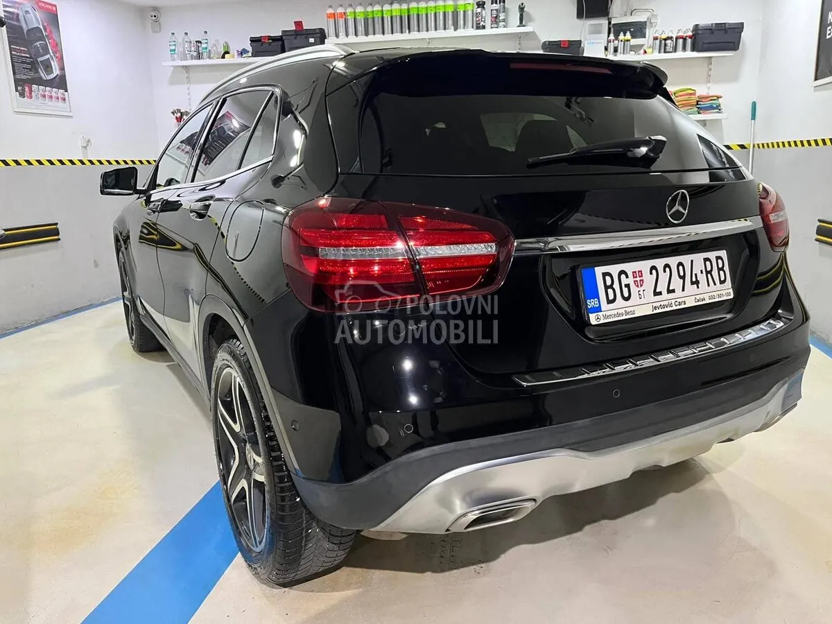 Mercedes-Benz Gla 180