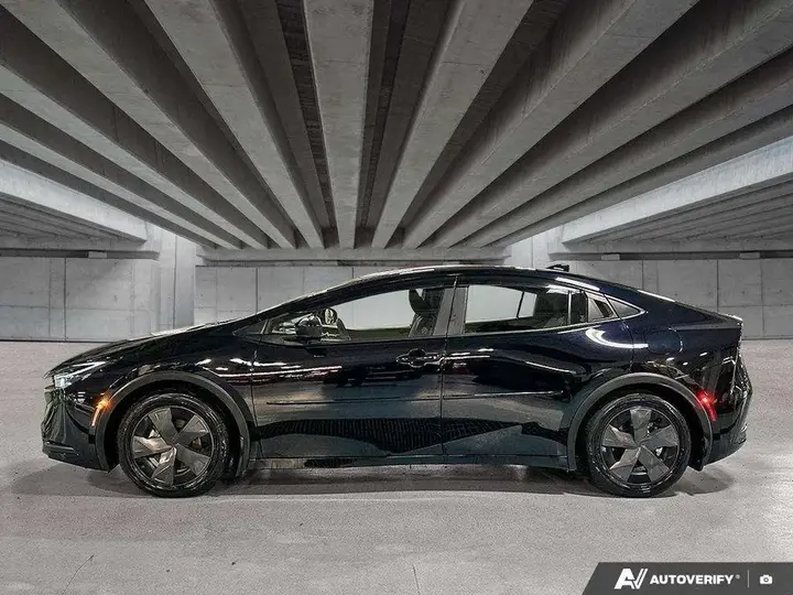 Toyota Prius 2026 photo 3