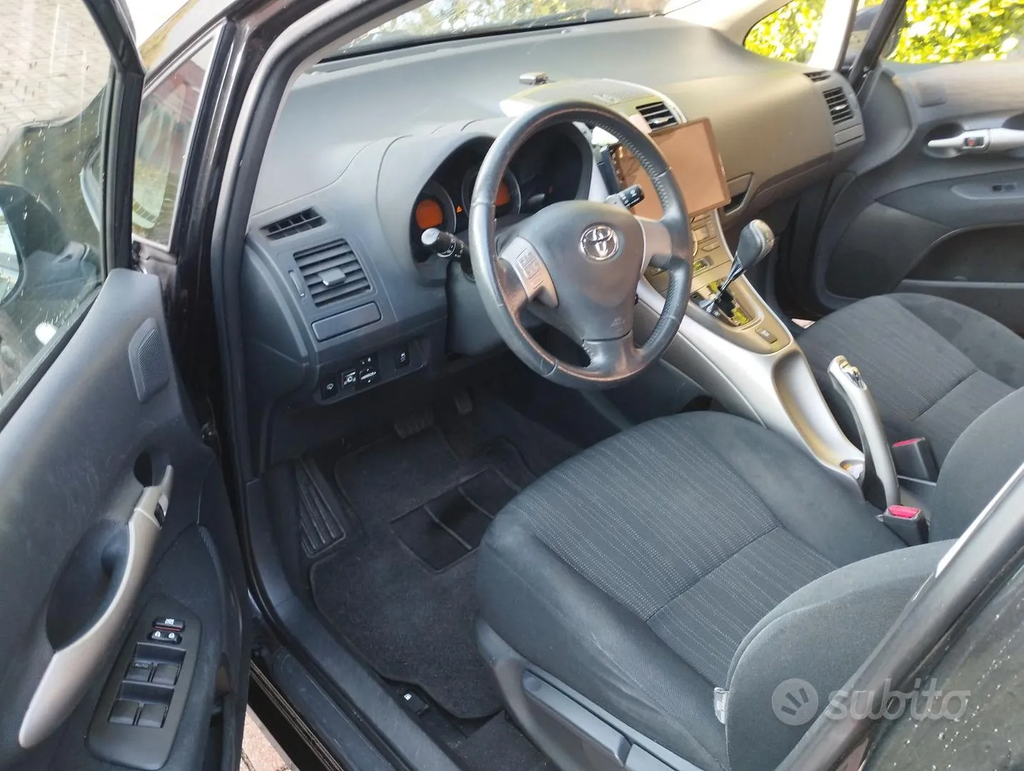 Toyota Auris 2007 photo 4