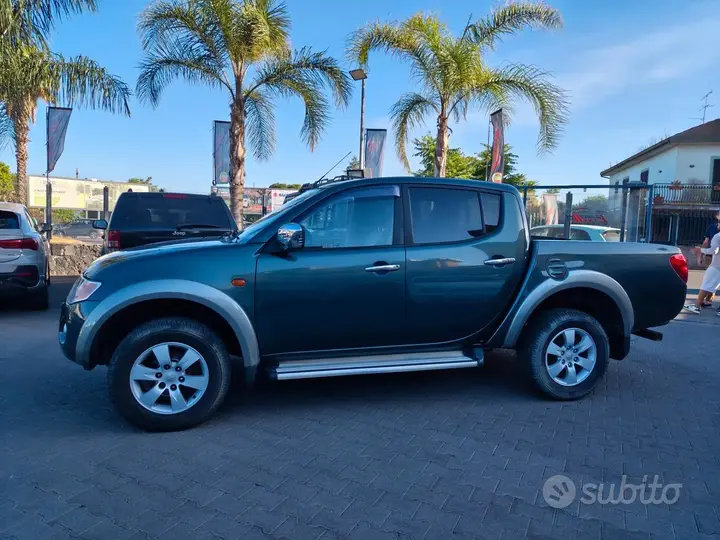 Mitsubishi L200