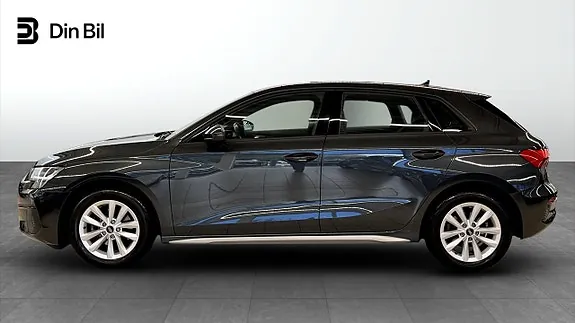 Audi A3 2024 photo 2