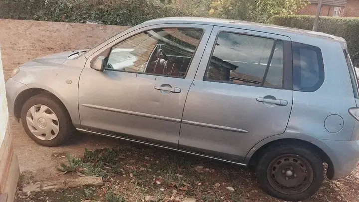 Mazda Mazda2 2007 photo 3