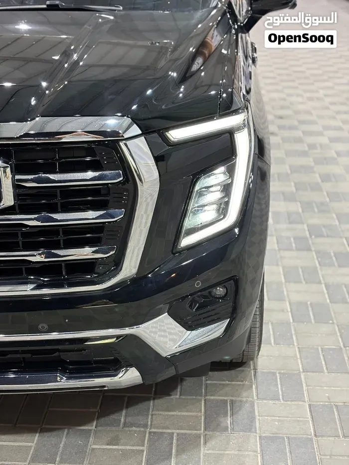 GMC Yukon 2025 photo 3