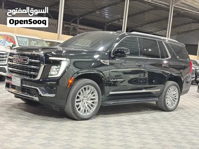 GMC Yukon 2025 photo 2