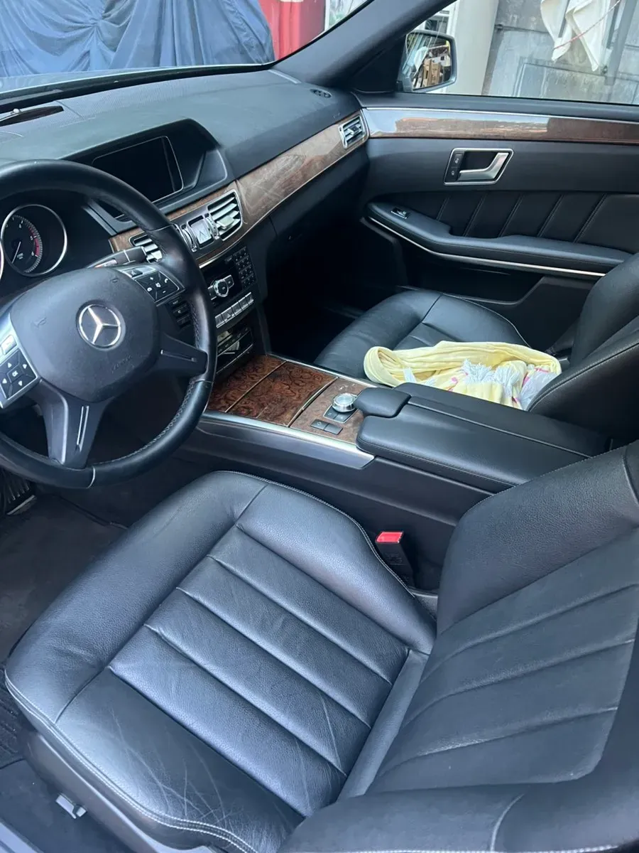 Mercedes-Benz E-Class 2013 photo 3