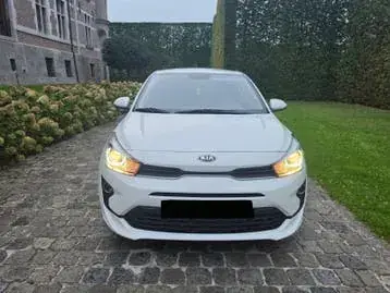 Kia Rio 2021 photo 2