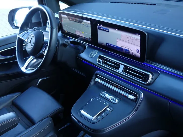 Mercedes-Benz V-Class 2024 photo 2