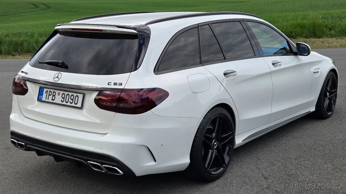 Mercedes-Benz C63 Amg 2016 photo 4