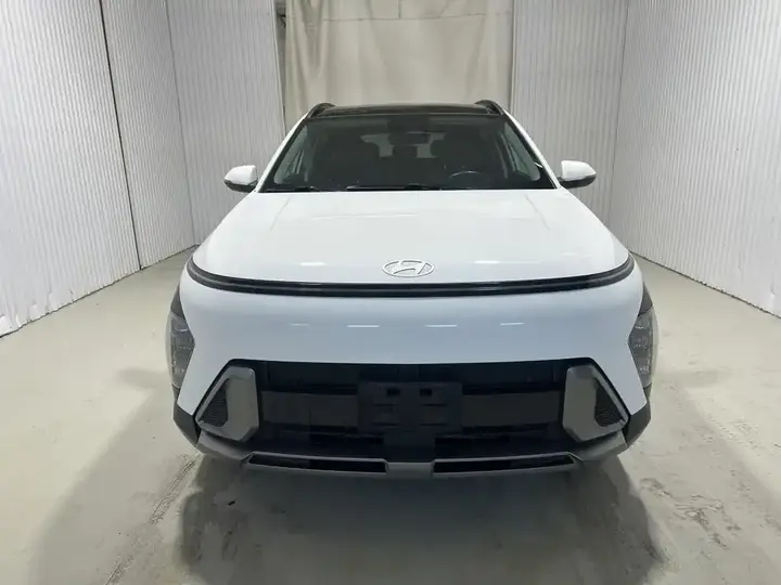 Hyundai Kona 2025 photo 2