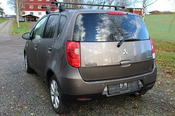Mitsubishi Colt 2012 photo 5