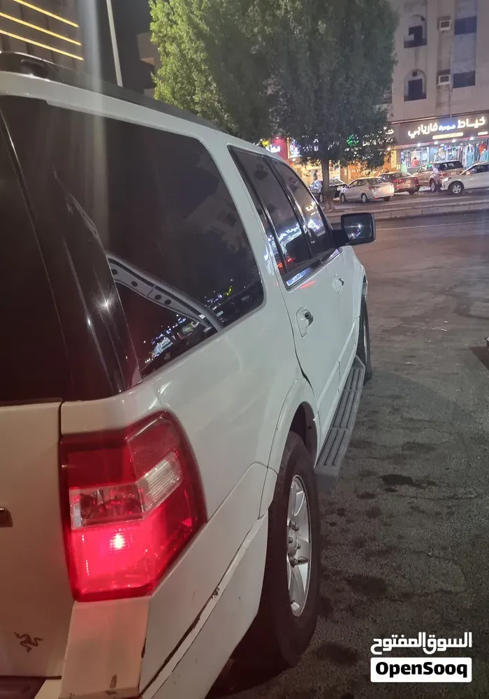 Ford Expedition 2010 photo 3