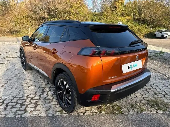 Peugeot 2008 2021 photo 3