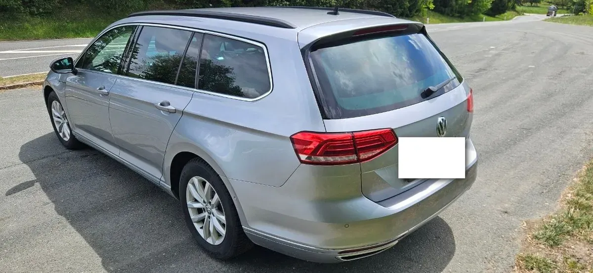 Volkswagen Passat 2018 photo 3