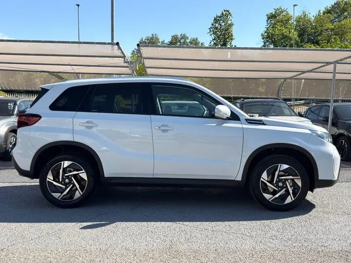 Suzuki Vitara 2026 photo 4