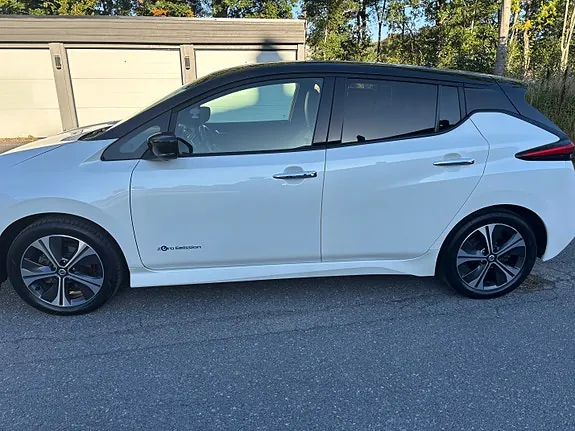 Nissan Leaf 2020 photo 2