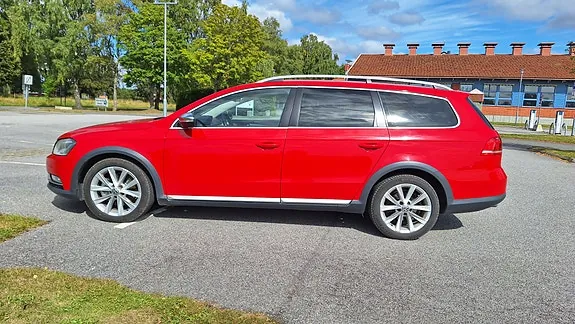 Volkswagen Passat Alltrack 2013 photo 2