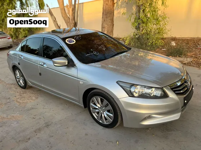 Honda Accord 2012 photo 2