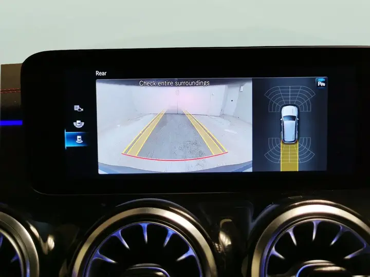 Mercedes-Benz Eqb 2023 photo 5