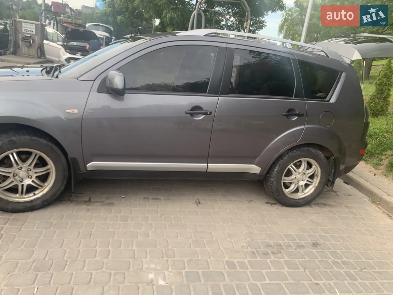 Mitsubishi Outlander Xl 2008 photo 3