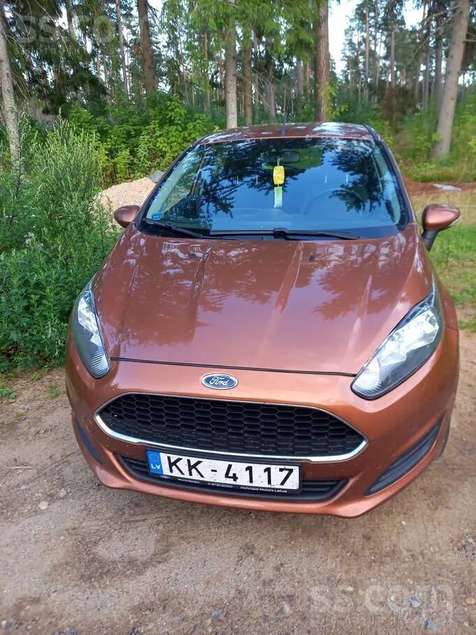 Ford Fiesta 2016 photo 2