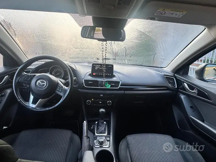 Mazda Mazda3 2017 photo 3