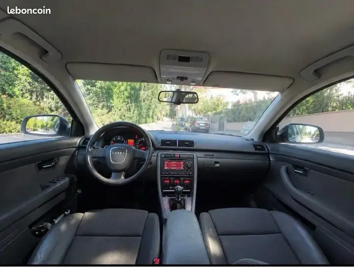 Audi A4 2007 photo 2