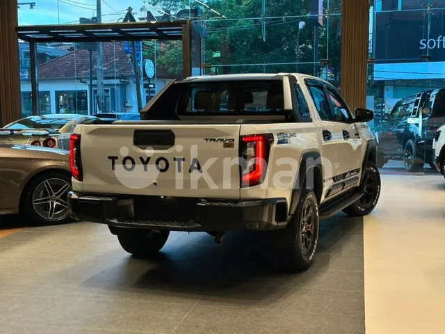 Toyota Hilux 2026 photo 3