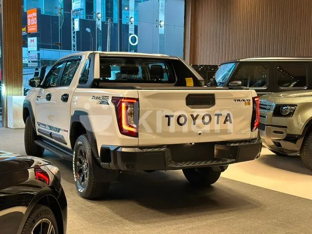 Toyota Hilux 2026 photo 5