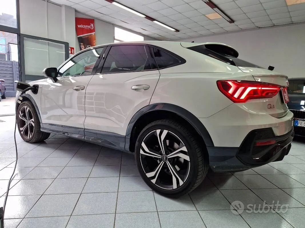 Audi Q3 2021 photo 5